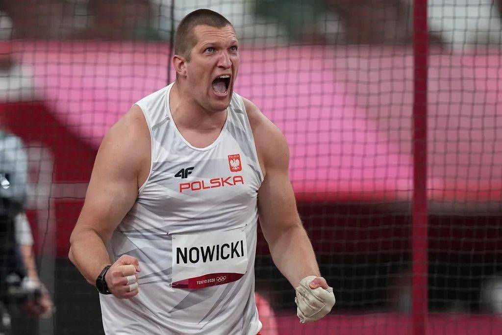 半岛综合体育官网入口-里尔获得胜利，追赶领先者的简单介绍