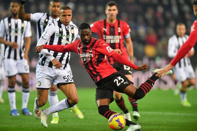 半岛体育官网下载-意甲联赛中AC米兰取得胜利