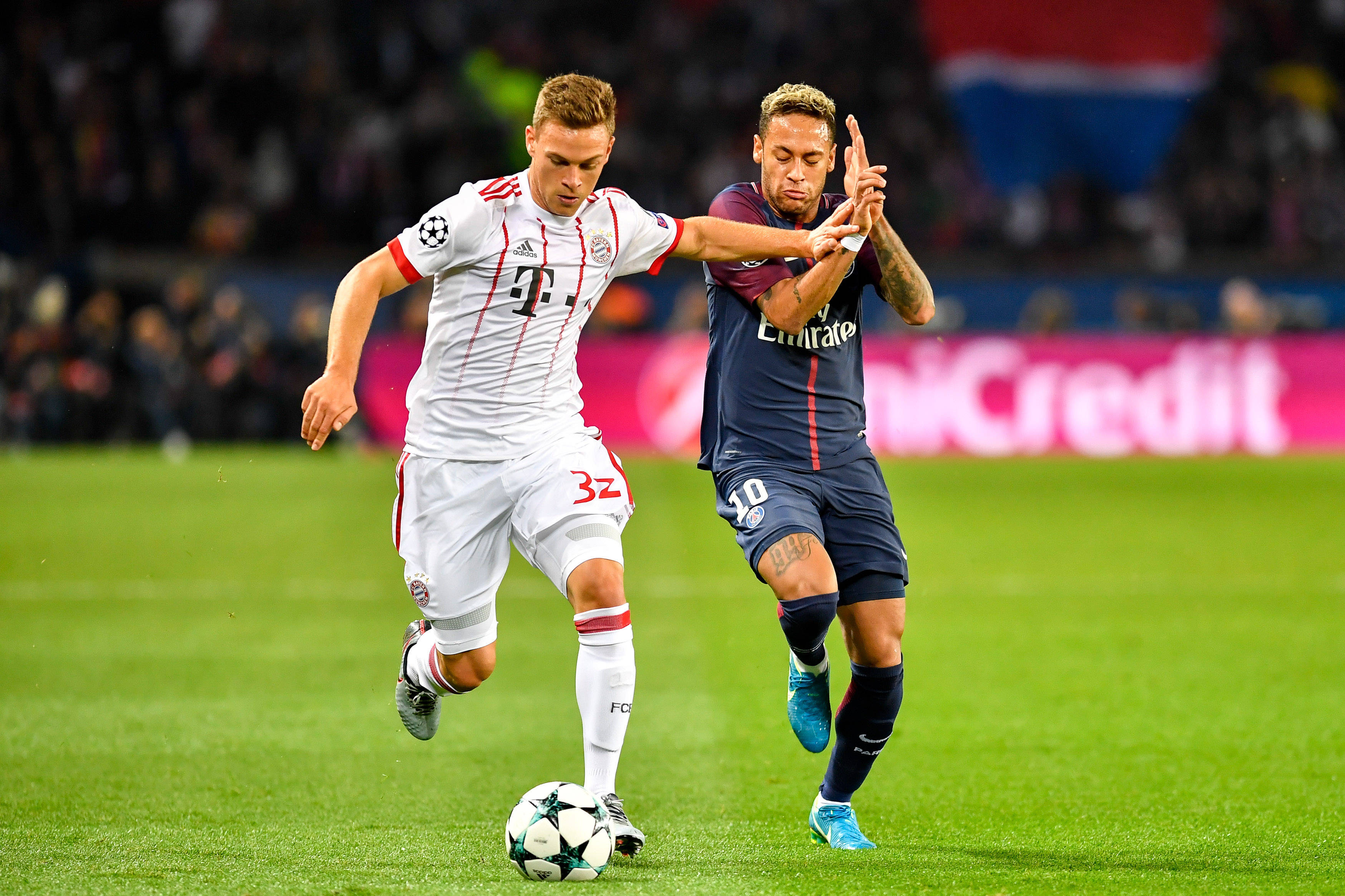 半岛体育入口-乌克兰队强势晋级，晋级国际足球赛半决赛的简单介绍