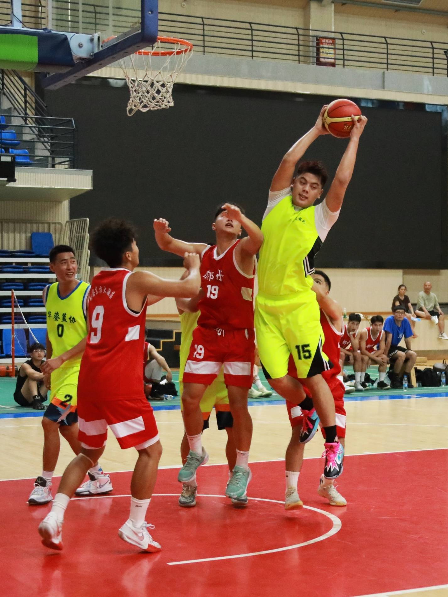 半岛体育平台官网-职业篮球联赛球队实力大牌对决