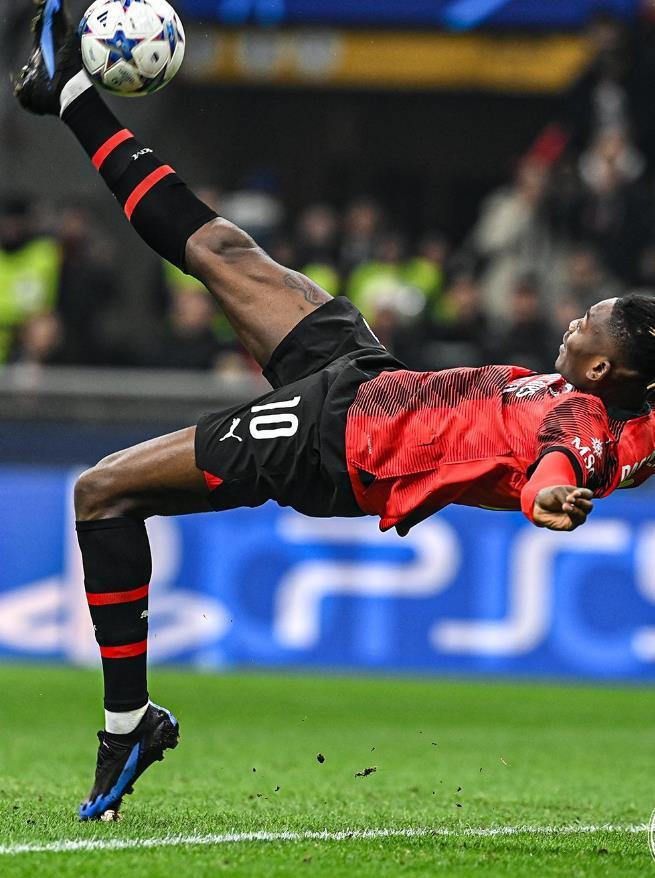 半岛体育官方网站-贝尔纳代斯绝杀，AC米兰取得大逆转