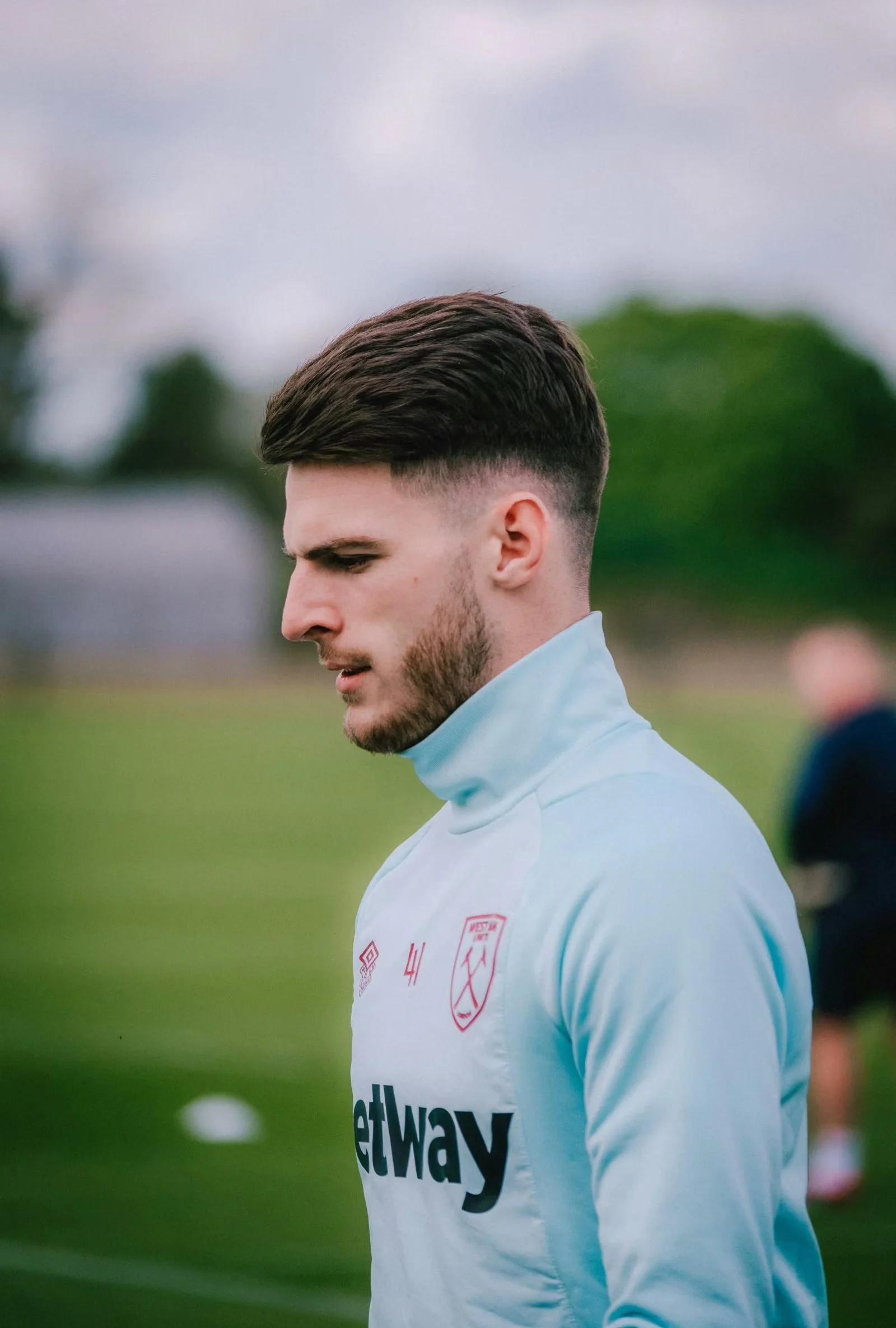 半岛综合体育官方app下载-英超球队引进了一位潜力新星