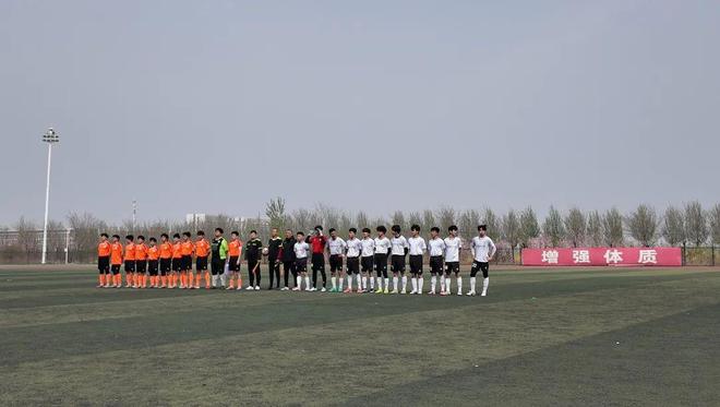 半岛体育网球-足球比赛即时报道：女队劲旅受到新挑战的简单介绍